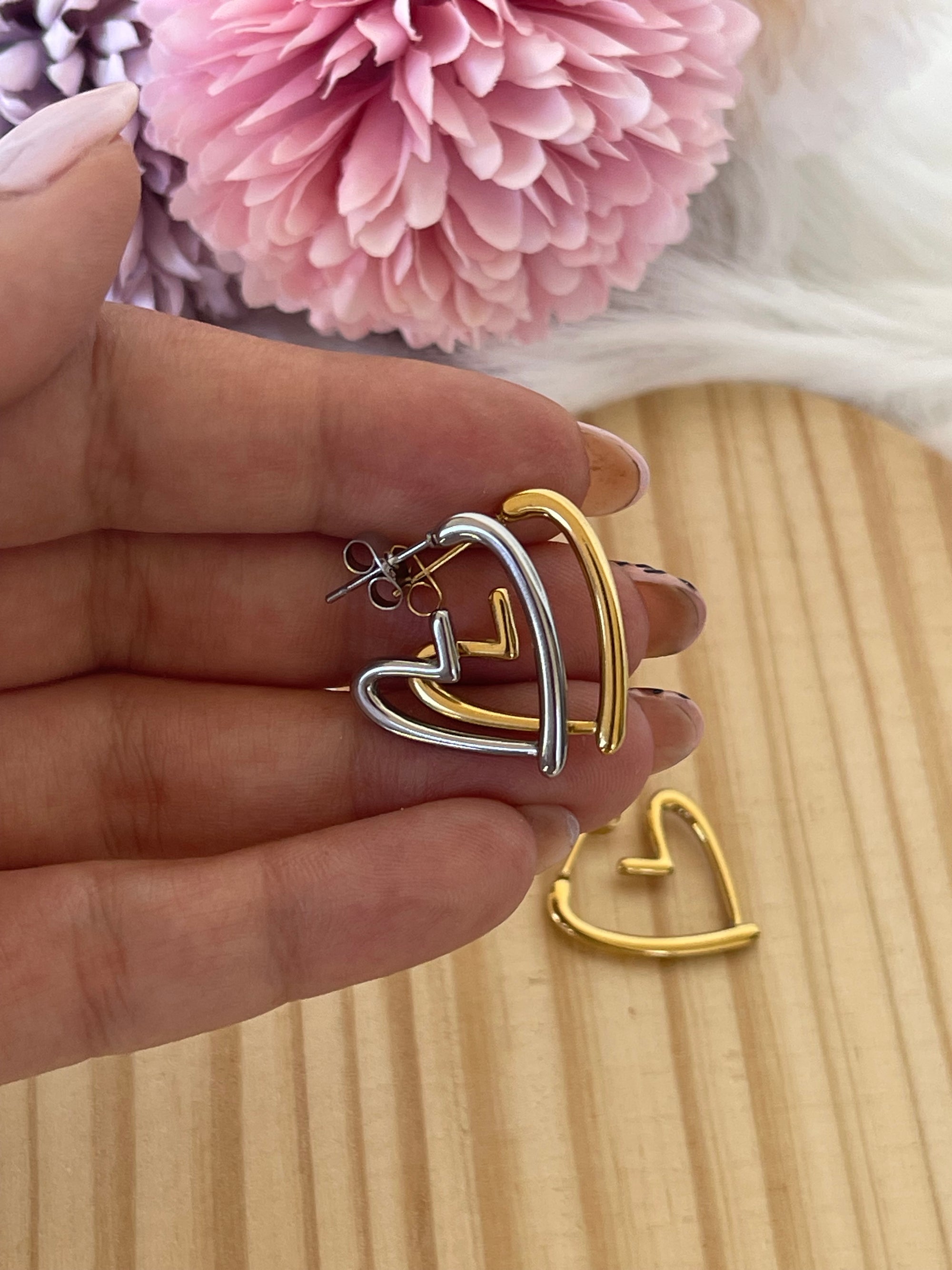 Orecchini Unity a Forma di Cuore in Acciaio Inox - Eleganti e Ipoallergenici