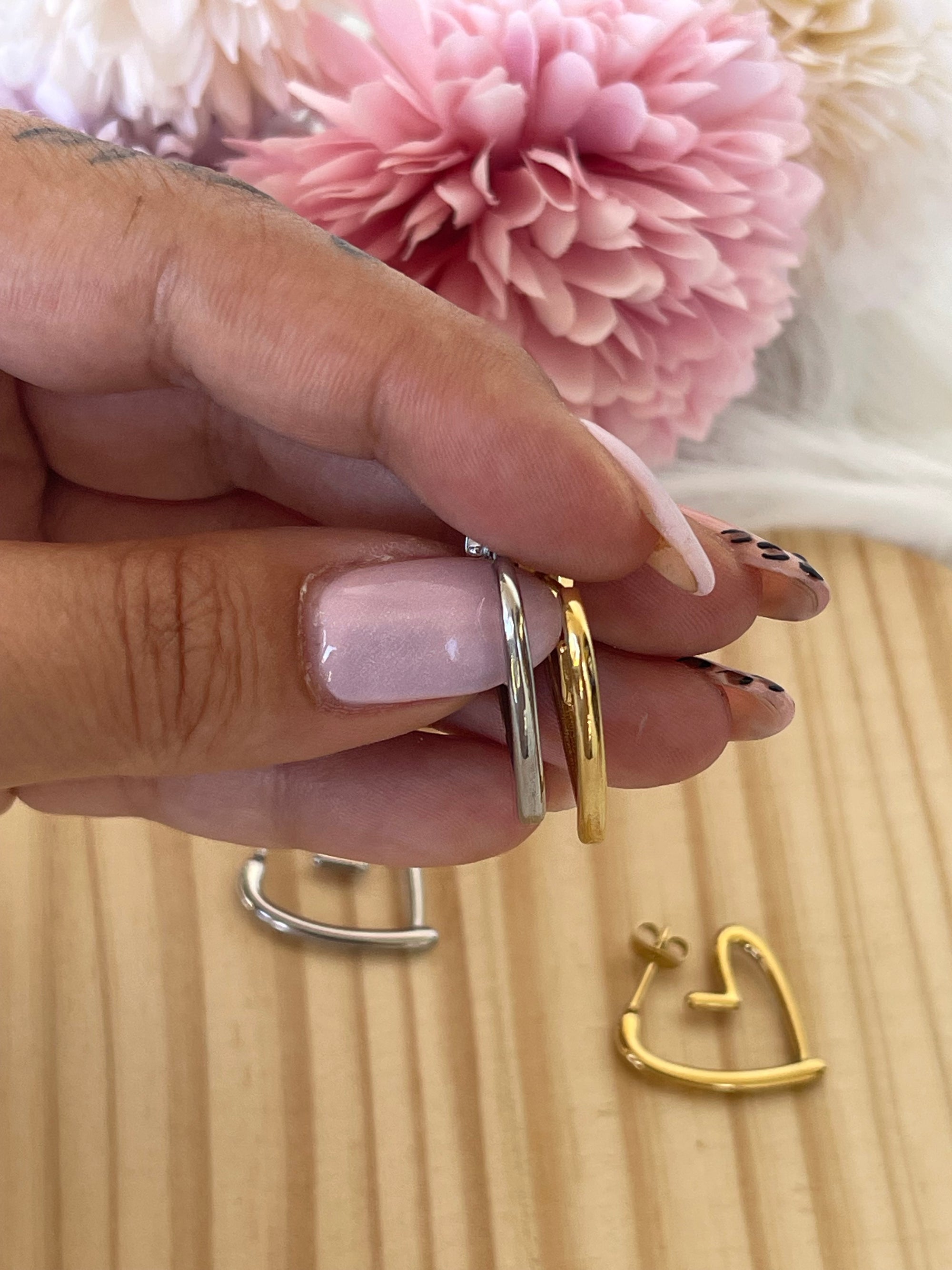 Orecchini Unity a Forma di Cuore in Acciaio Inox - Eleganti e Ipoallergenici