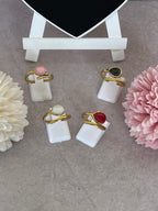 Anelli Lunaria regolabili in acciaio dorato con effetto pietre colorate – Eleganza e stile personalizzabile