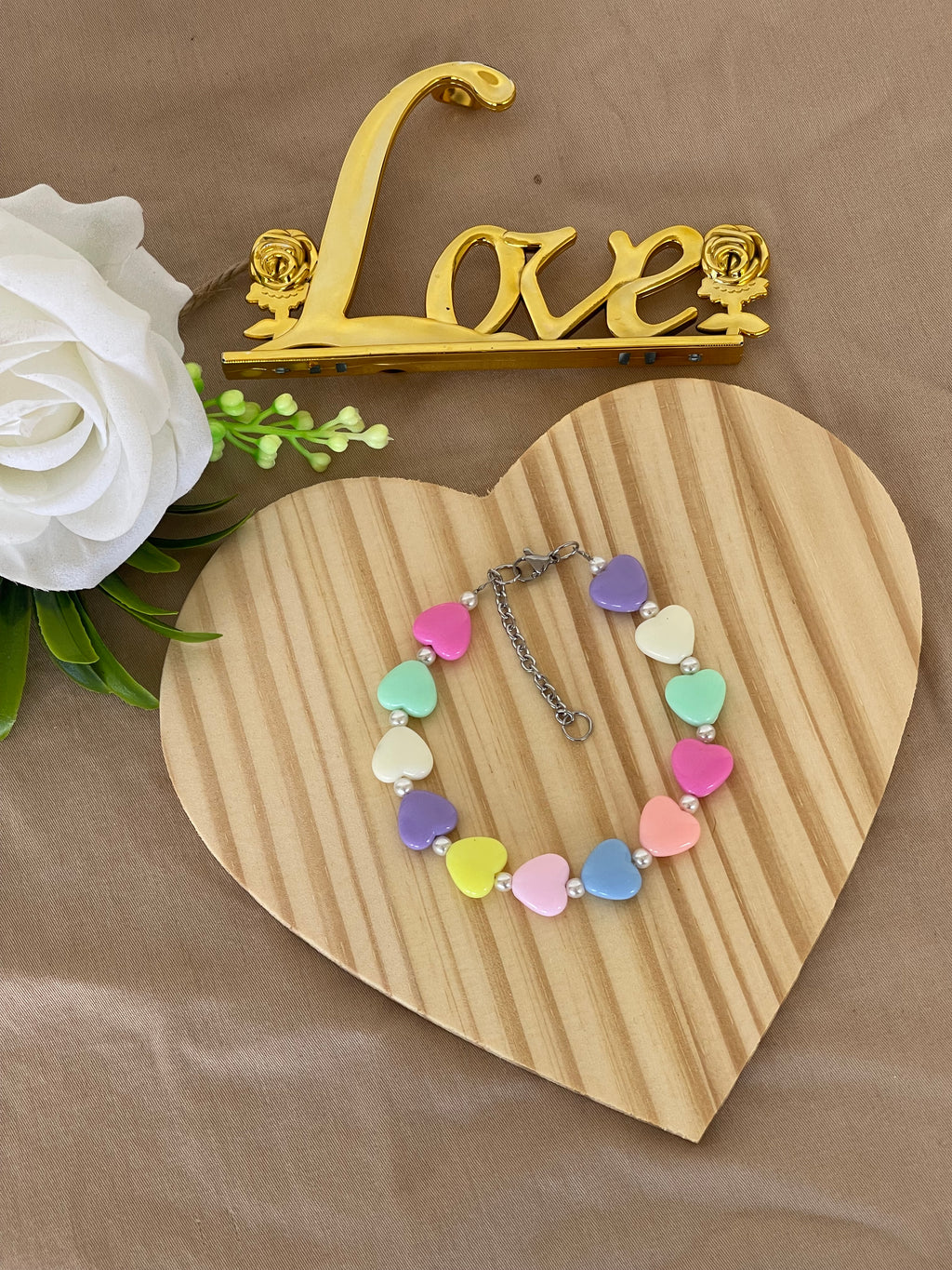 Bracciale Amélie Cuori Pastello e Acciaio Inossidabile – Handemade, Stile Unico