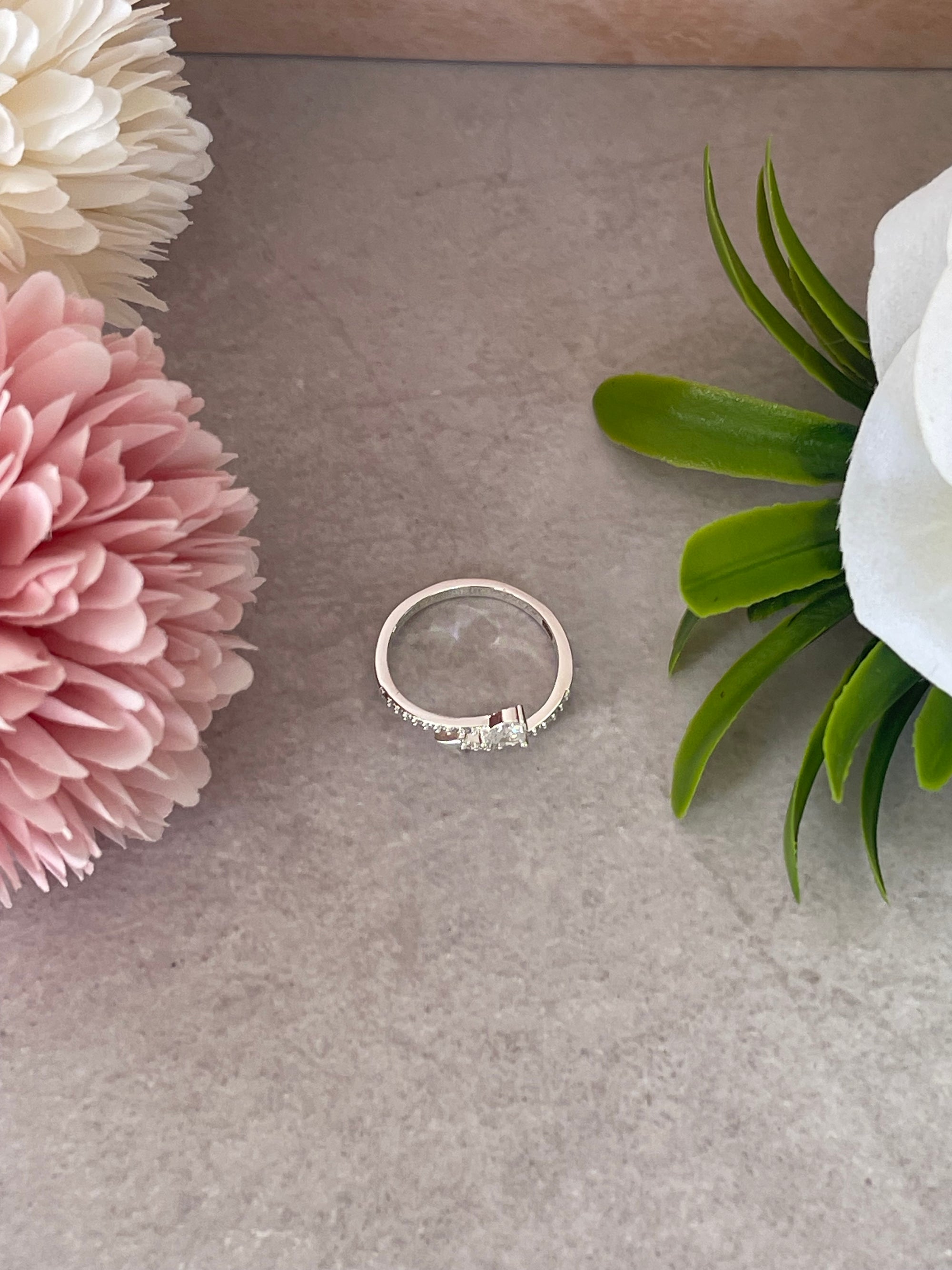 Anello Cupido con cuore in argento 925 con zirconi – Gioiello romantico donna