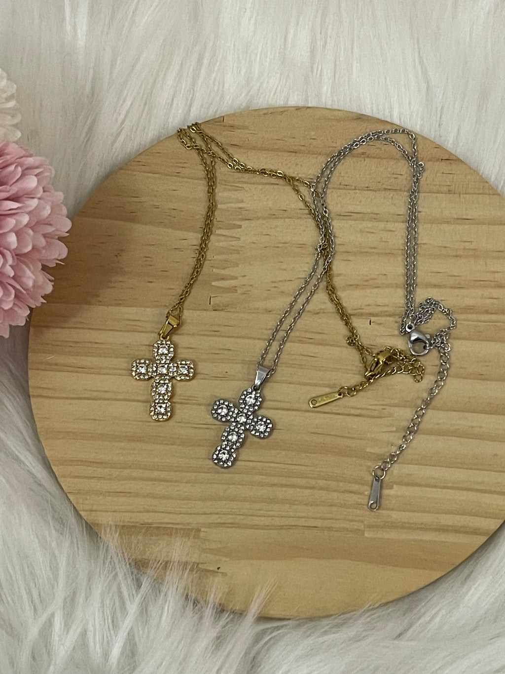 Collana Nitens con Pendente Croce Brillante in Acciaio Inossidabile – Disponibile in Oro e Argento