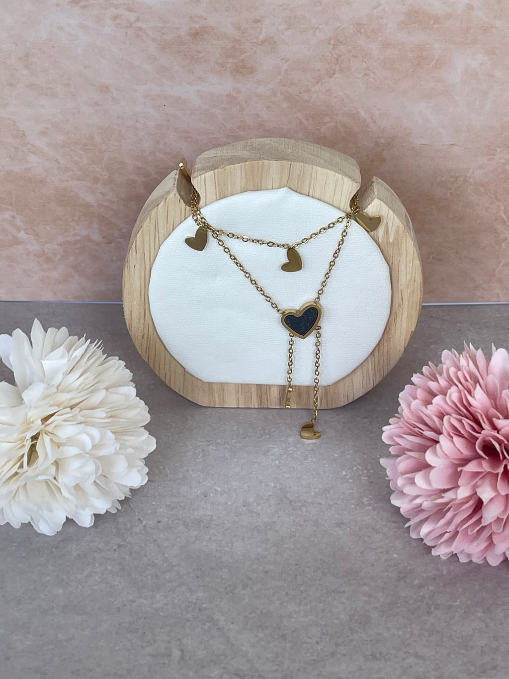 Collana Noire con pendenti a cuore in acciaio inossidabile