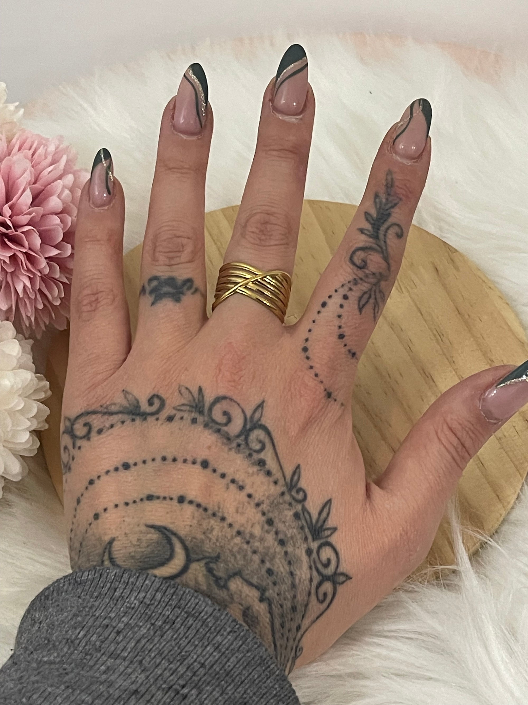 Anello Nexus a Fascia Larga in Acciaio Oro – Design Multi-filo Intrecciato Regolabile Gold