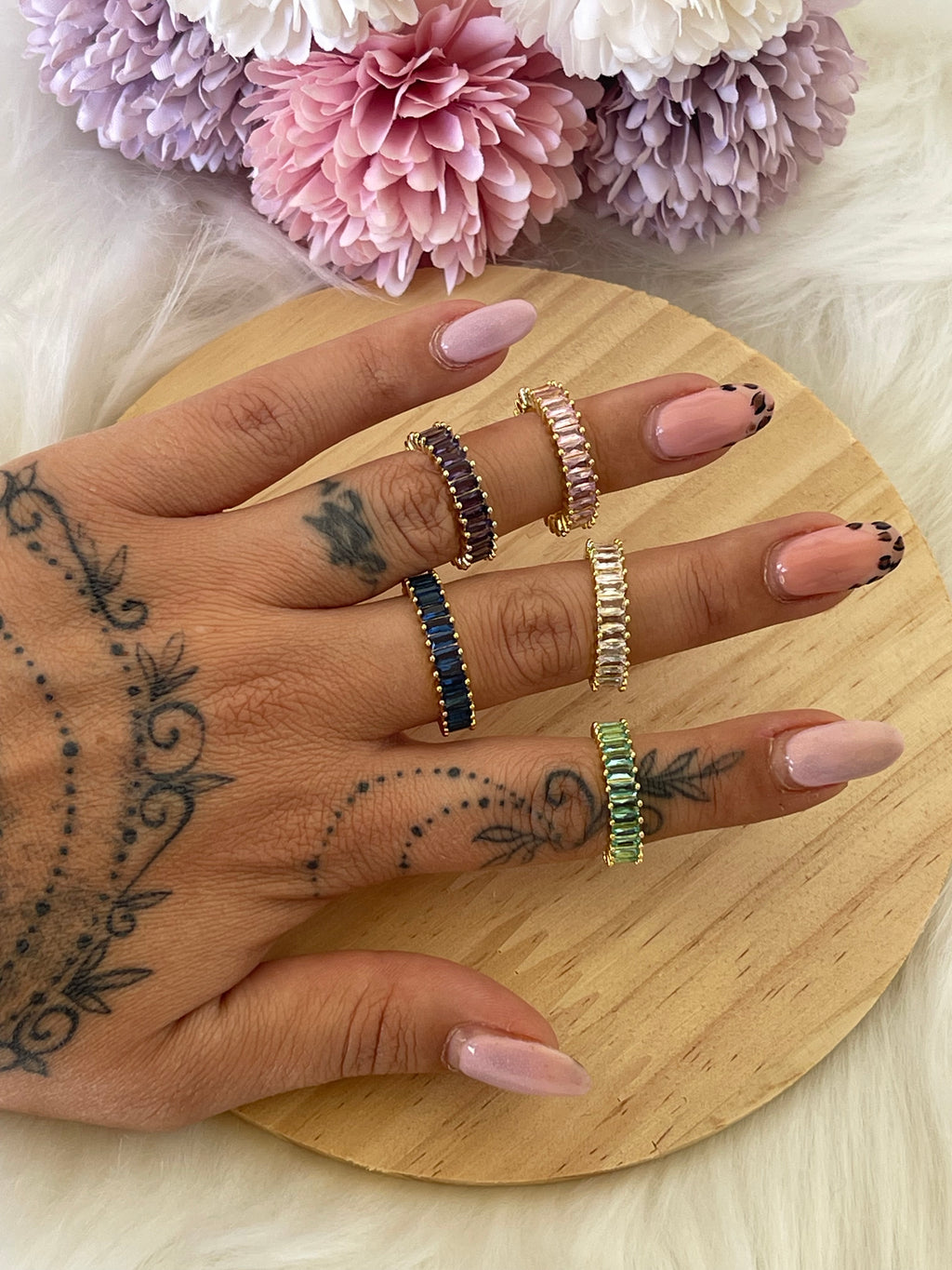 Anello Belle Époque Regolabili in Acciaio con Zirconi Colorati – Eleganza per Ogni Occasione