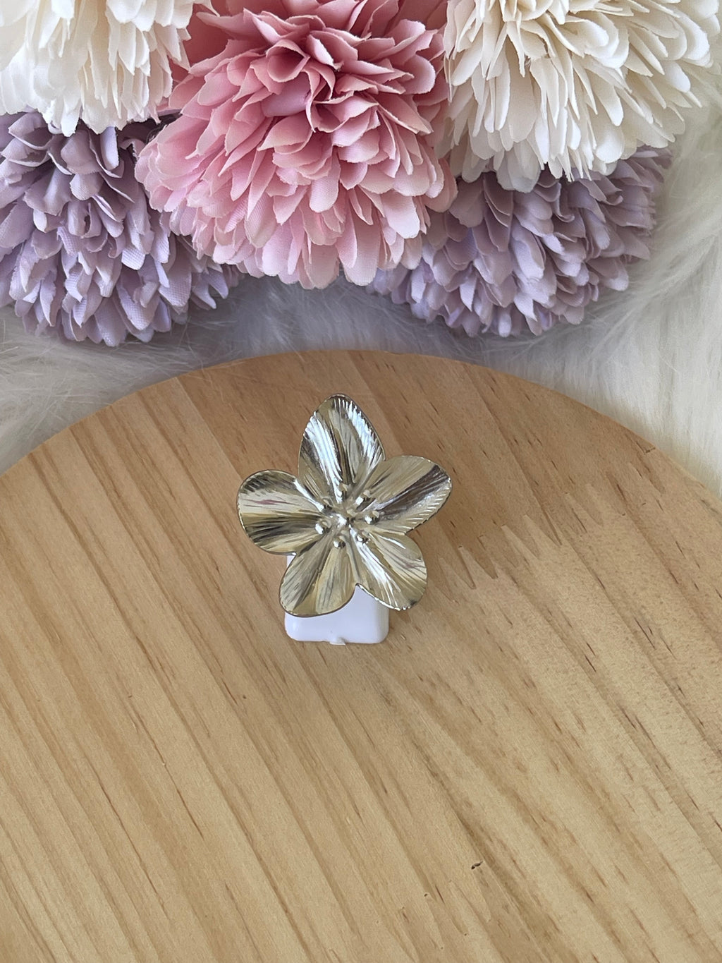 Anello Silva Regolabile a Fiore in Argento - Eleganza Naturale per Ogni Occasione