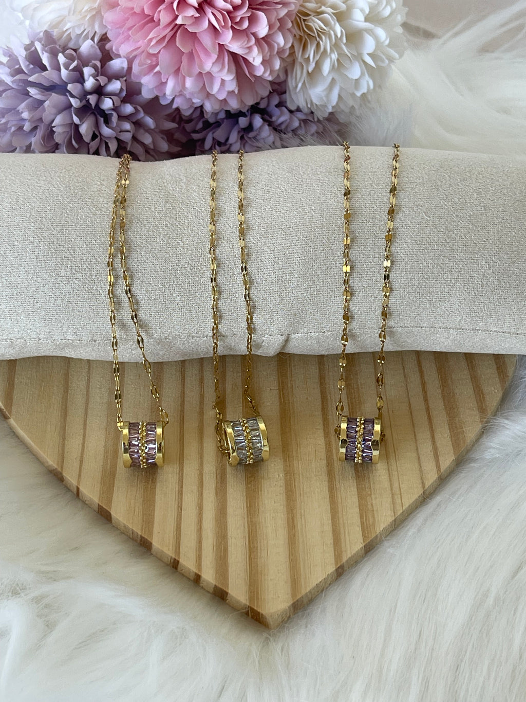 Collana Grace in Acciaio Regolabile con Ciondolo Rotondo – Eleganza Senza Tempo