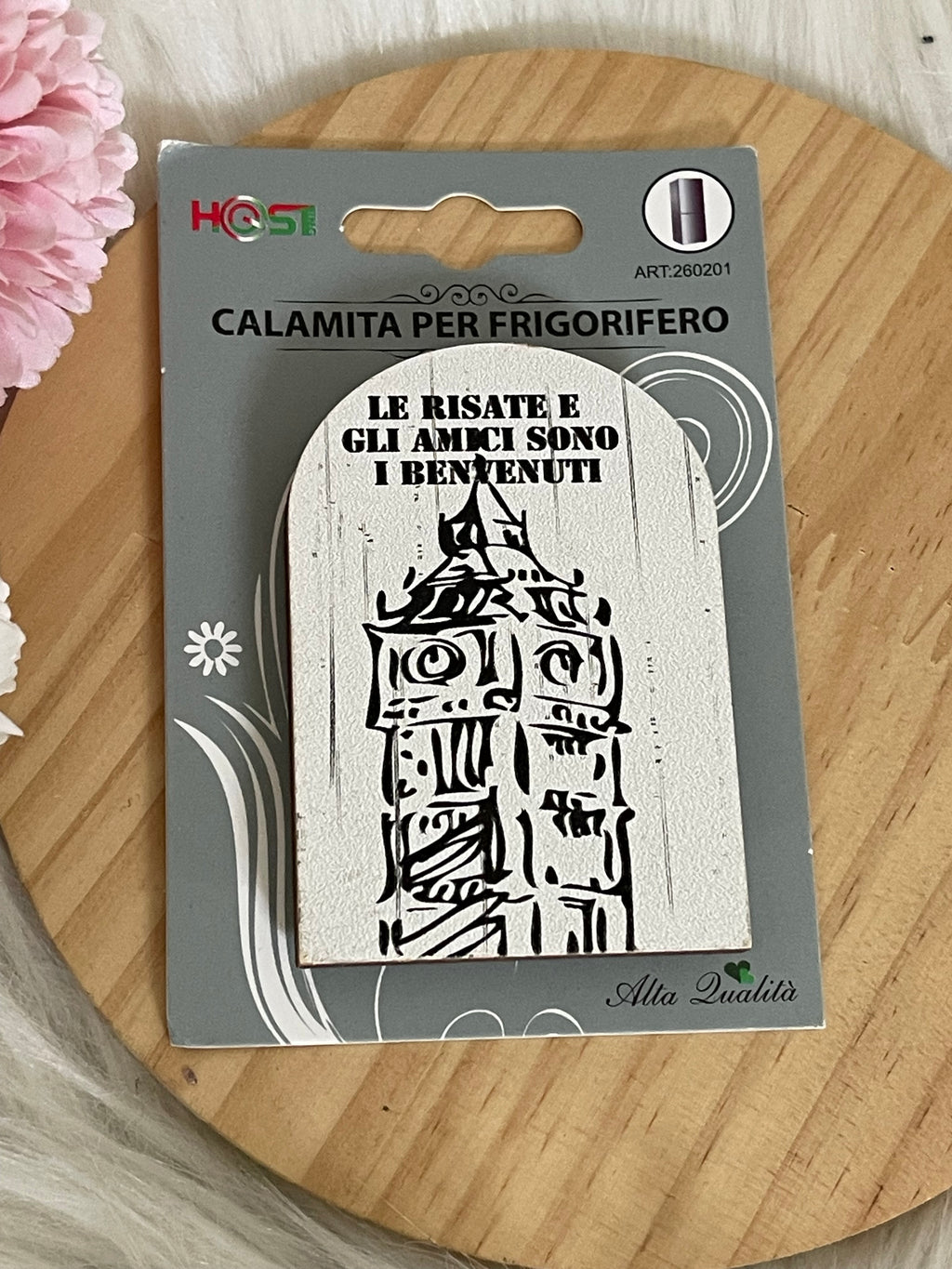 Calamita da Frigo in Legno con Frase "Amici e Risate" – Design Vintage Shabby Chic