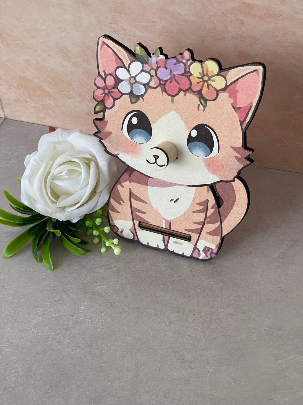 Porta Occhiali da Scrivania in Legno - Gatto Adorabile con Coroncia di Fiori