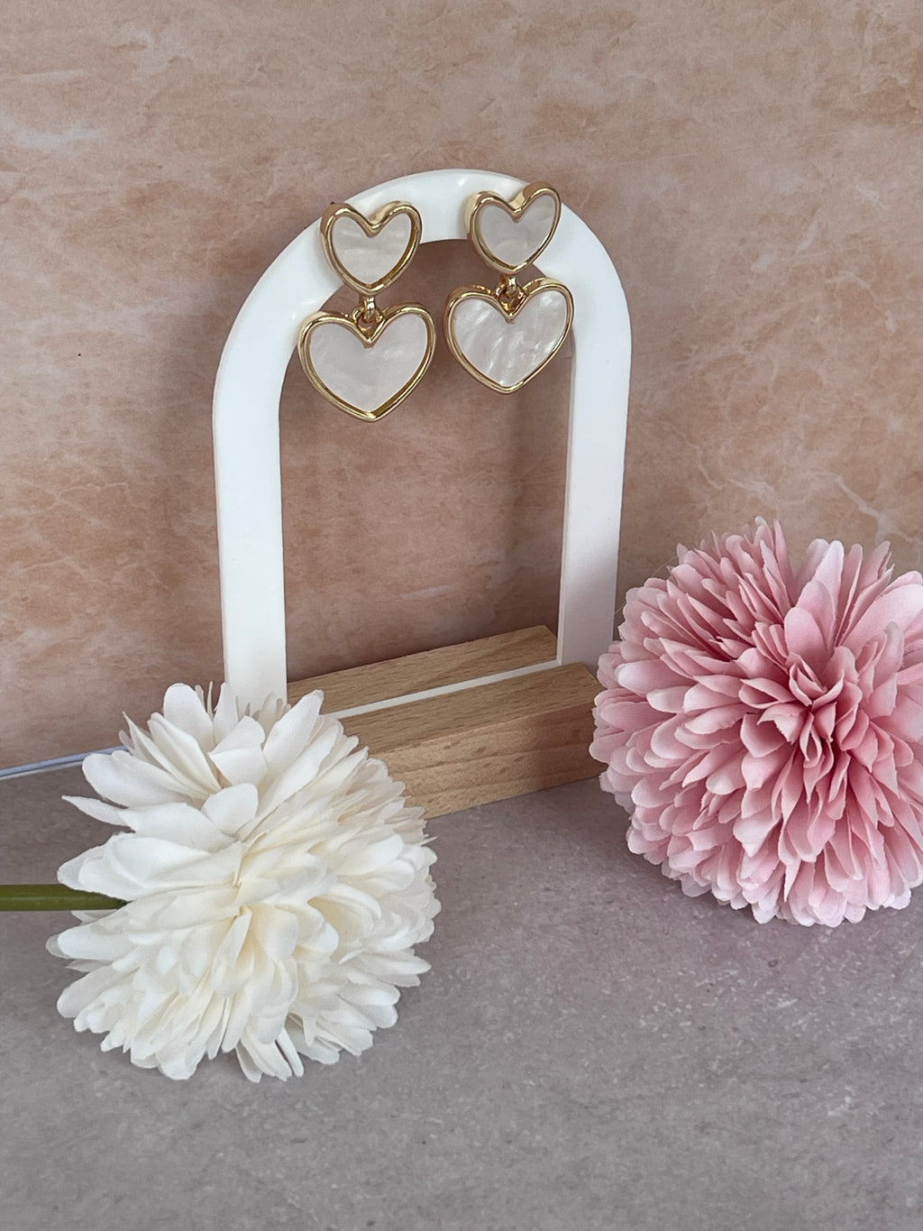 Orecchini Cordelia Cuore in Acciaio – Eleganza e Romanticismo Senza Tempo