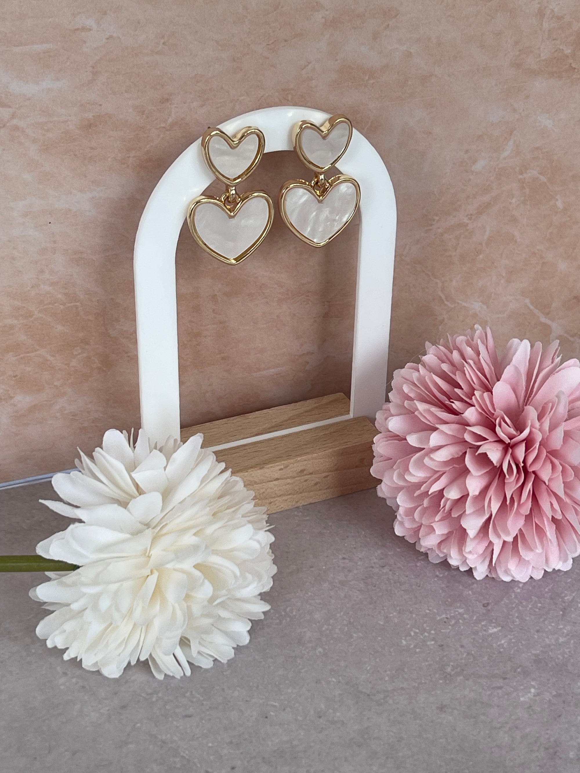 Orecchini Cordelia Cuore in Acciaio – Eleganza e Romanticismo Senza Tempo