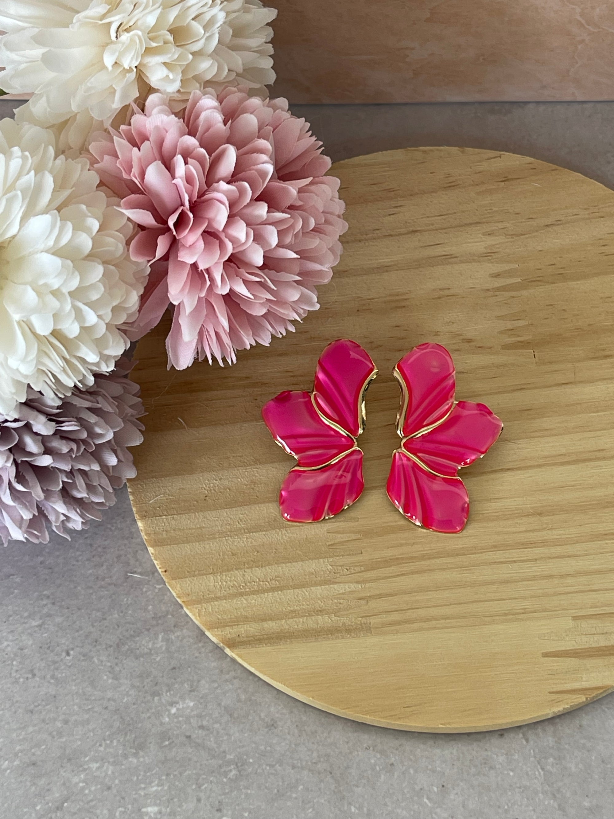 Orecchini Aurora Blossom in Acciaio Inossidabile Fiore Rosa – Eleganti Petali Lucidi con Finitura Dorata