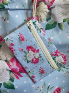 Borsa da Mare Grande e Capiente con Cerniera e Pochette Coordinata – Motivo Floreale Shabby Chic