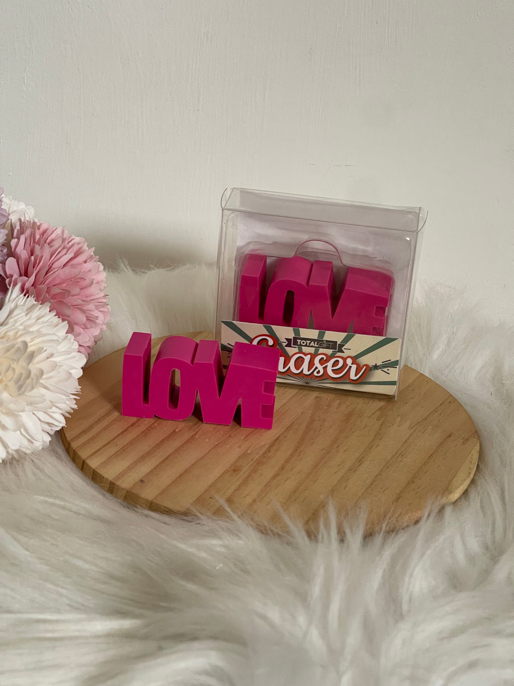 Gomma da Cancellare "LOVE" Fucsia - Idea Regalo Creativa e Accessorio Scrivania Decorativo