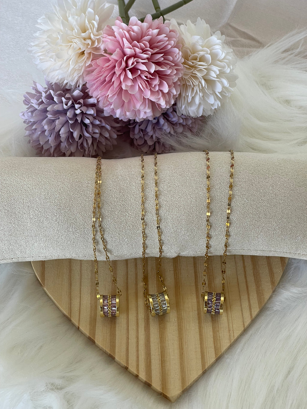 Collana Grace in Acciaio Regolabile con Ciondolo Rotondo – Eleganza Senza Tempo