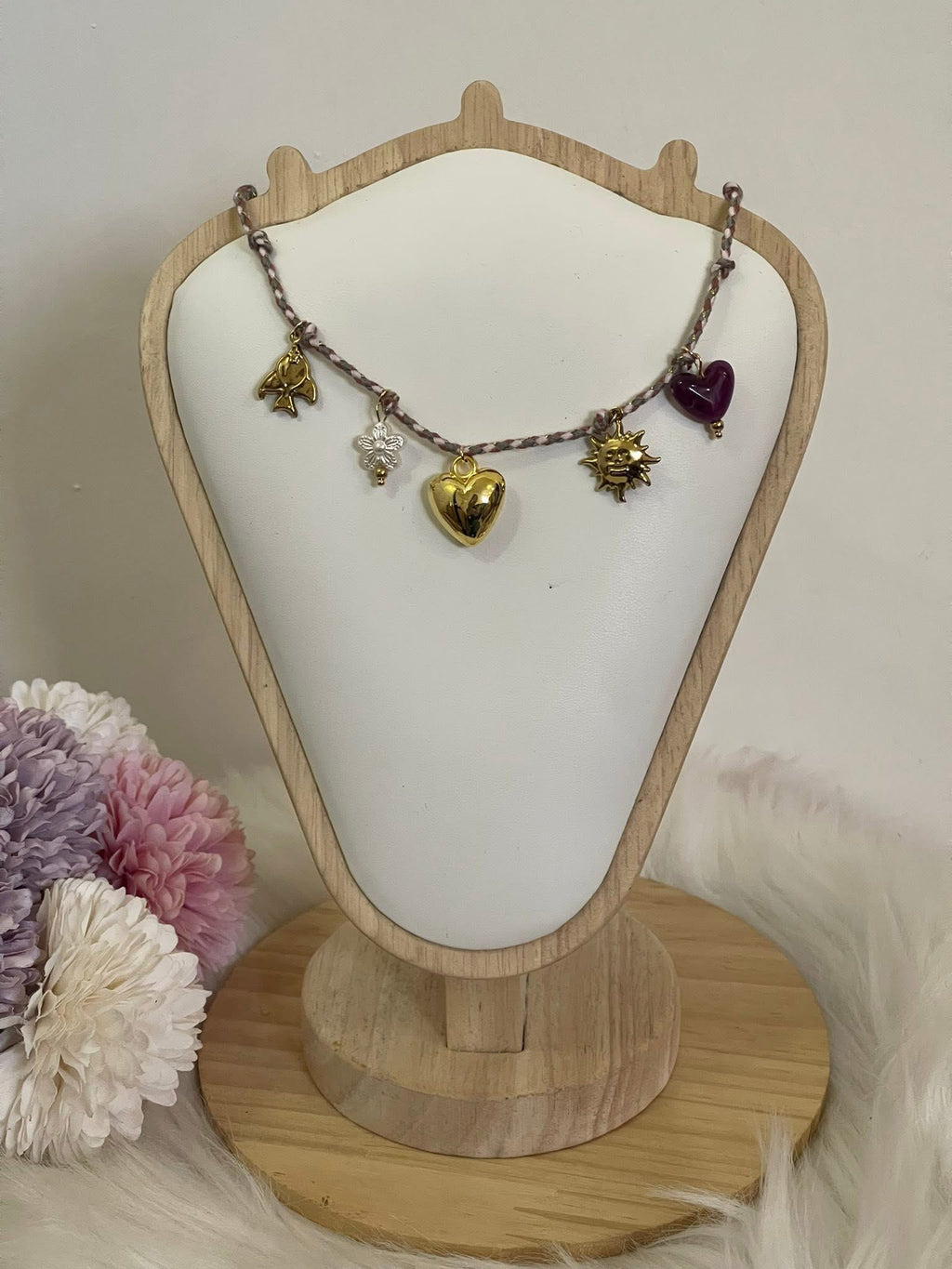 Collana Aura Summer Charm Estiva in Acciaio Inossidabile - Girocollo Cordino Intrecciato Grigio e Rosa con Ciondoli Sole, Cuore e Fiore