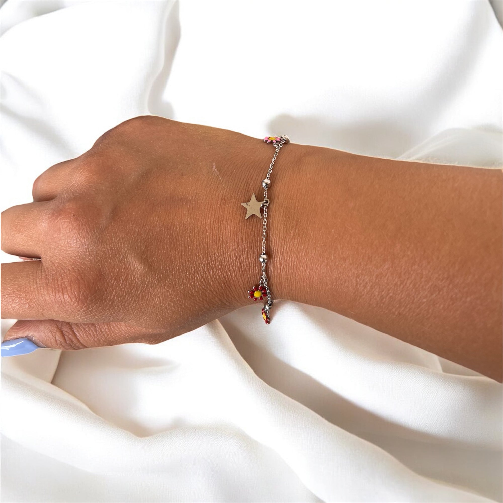 Bracciale Stella Charm Floreale in Acciaio Inossidabile