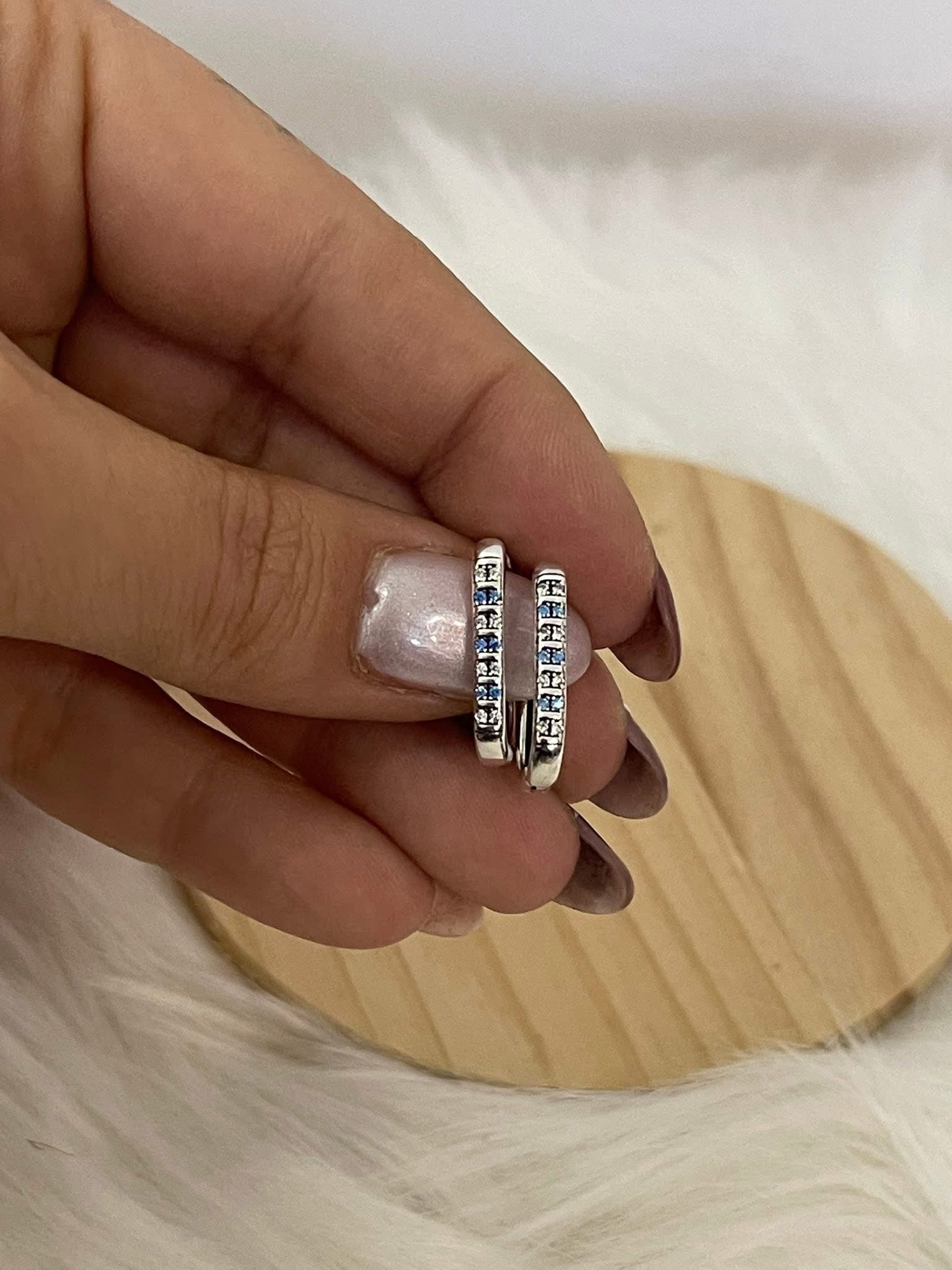 Orecchini Azzurra Argento 925 Quadrati con Zirconi Blu & Bianchi - Design Moderno e Lussuoso