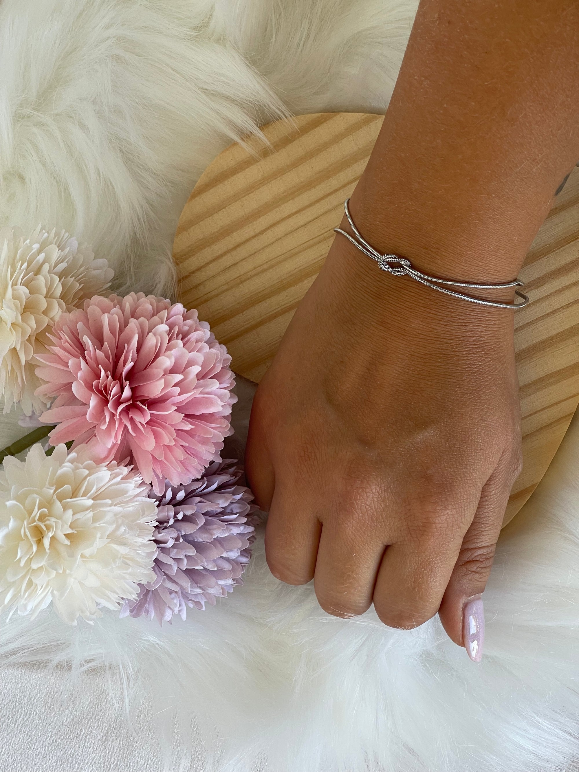 Bracciale Nodo in Acciaio - L'Accessorio che non Passa Inosservato