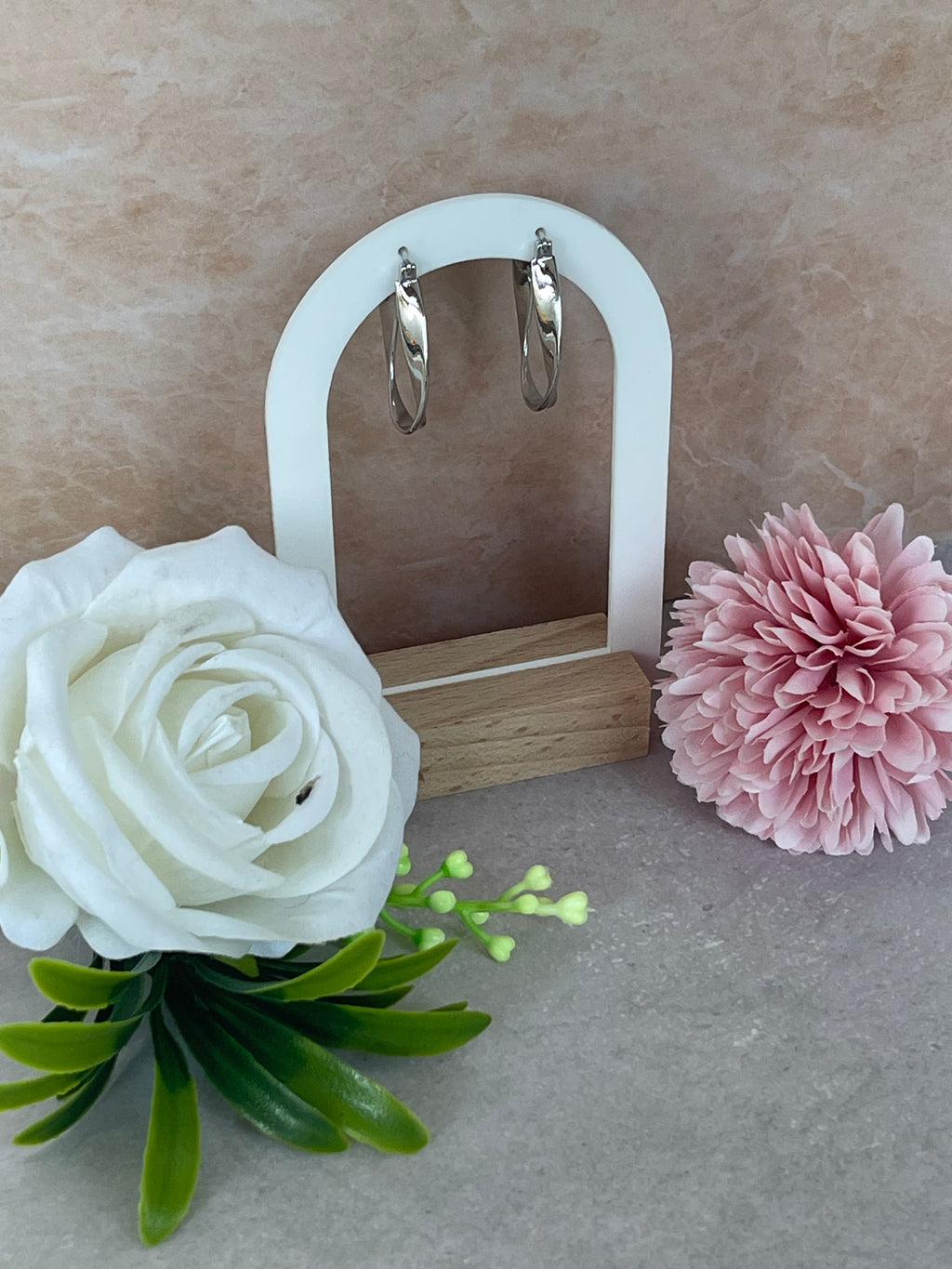 Orecchini Silver Wave in Argento 925 – Eleganza Autentica per Ogni Donna