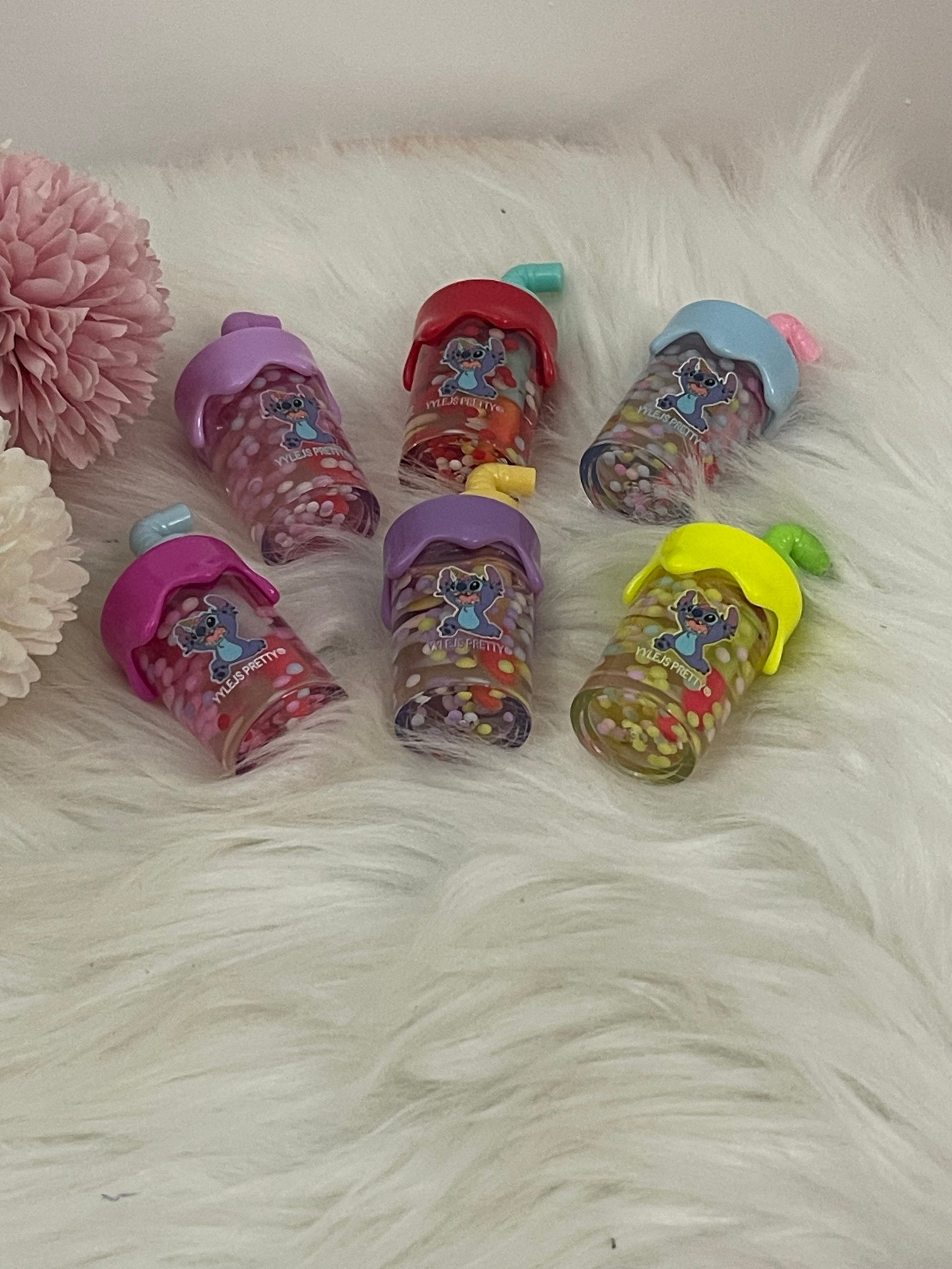 Lip Gloss "Milk Tea Stitch" – Lucidalabbra Idratante Effetto Specchio con Mini Perle 3D