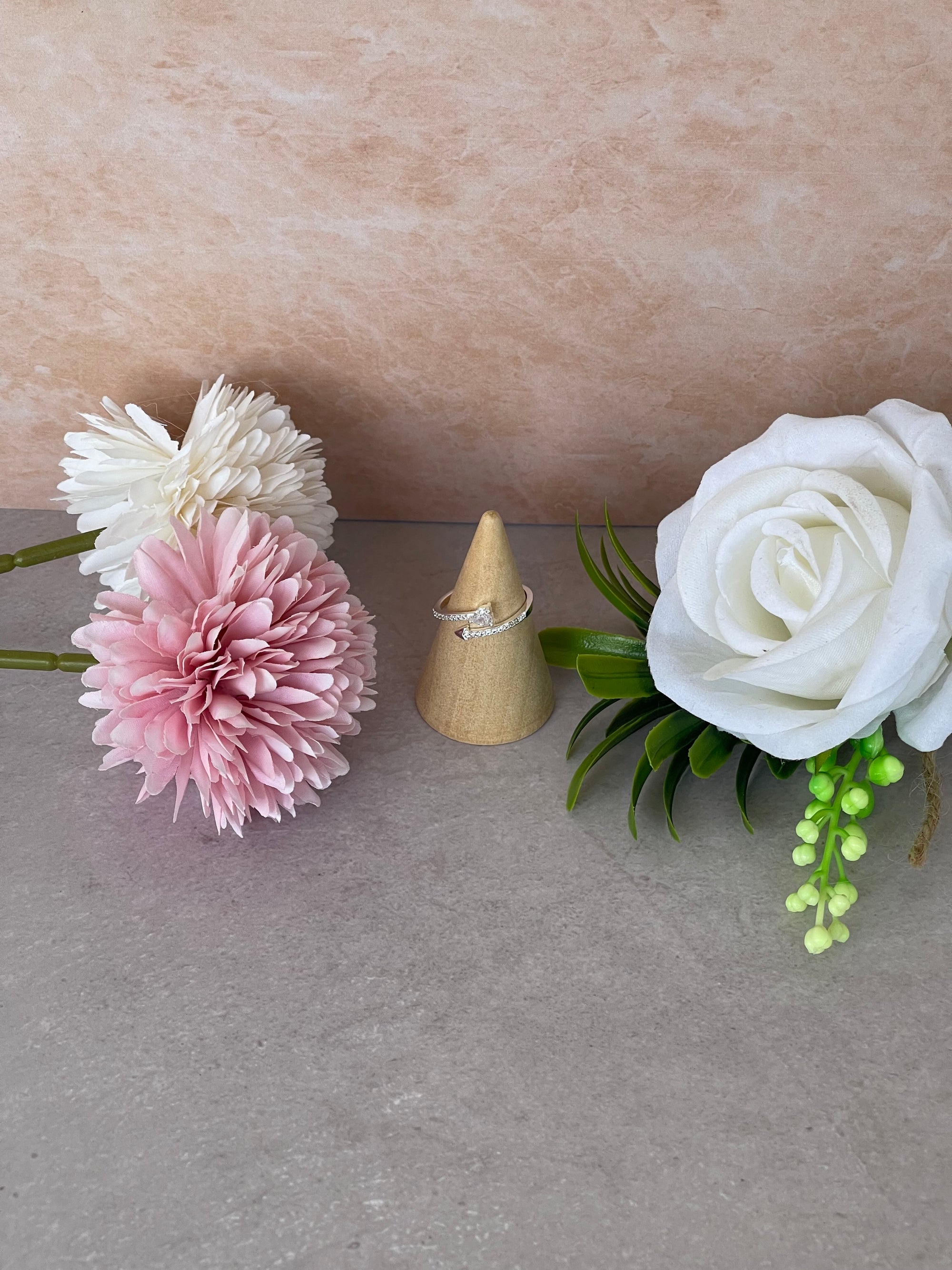 Anello Cupido con cuore in argento 925 con zirconi – Gioiello romantico donna