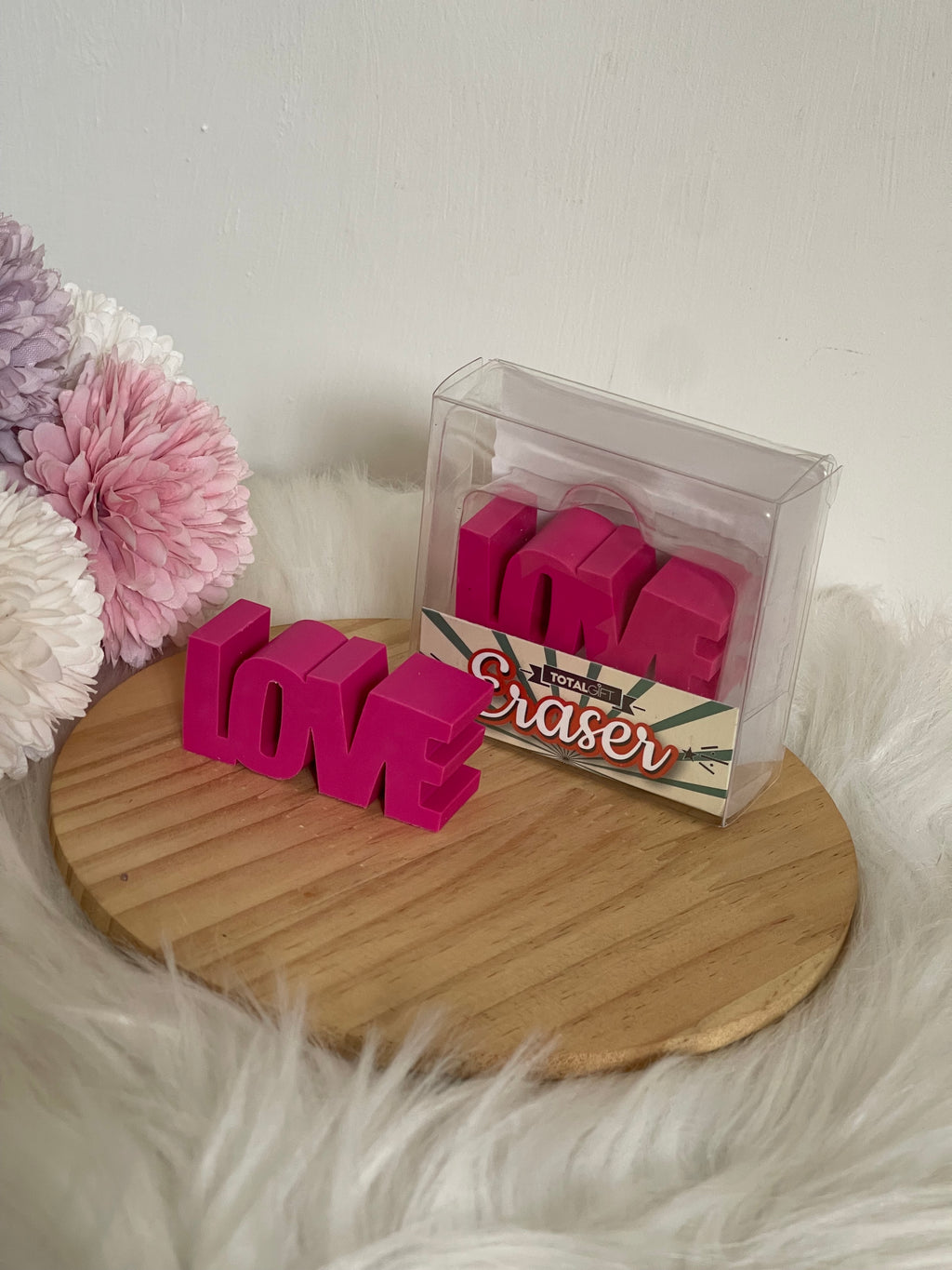 Gomma da Cancellare "LOVE" Fucsia - Idea Regalo Creativa e Accessorio Scrivania Decorativo