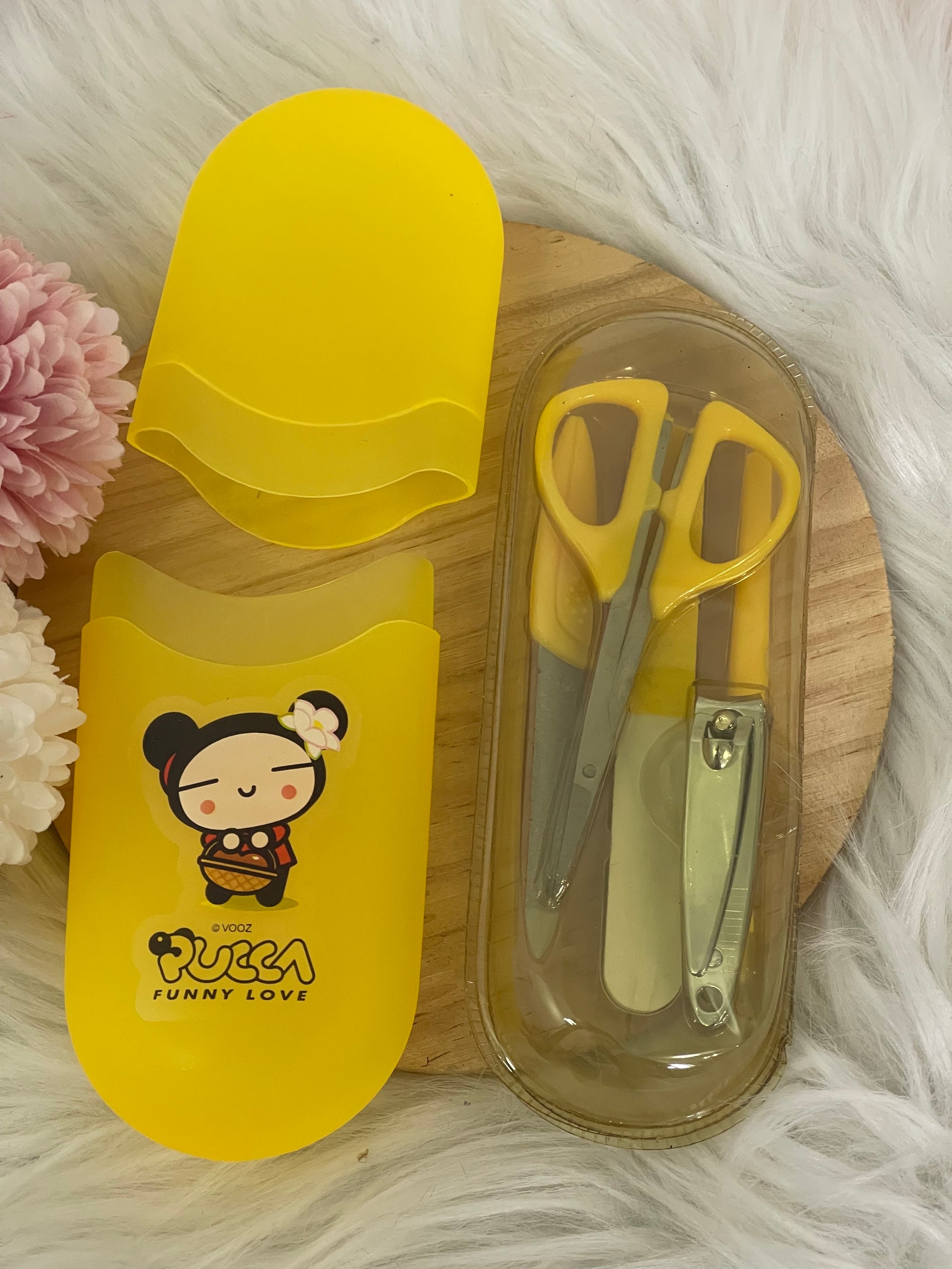 Set Manicure Unghie da Viaggio Pucca – Kit 5 Pezzi con Custodia Rigida Gialla