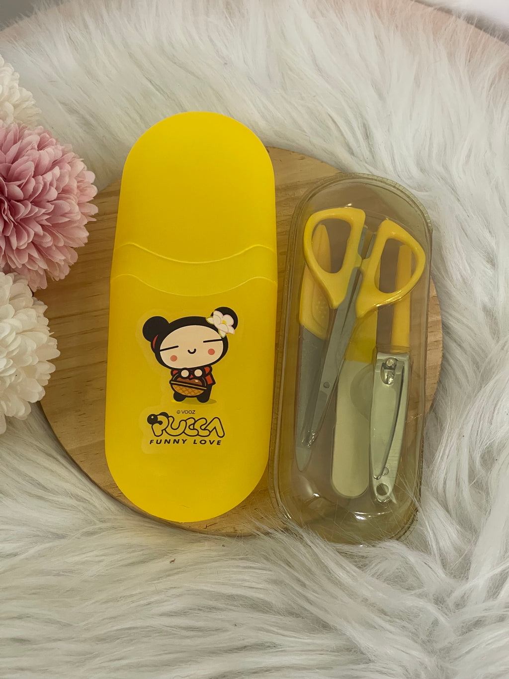 Set Manicure Unghie da Viaggio Pucca – Kit 5 Pezzi con Custodia Rigida Gialla