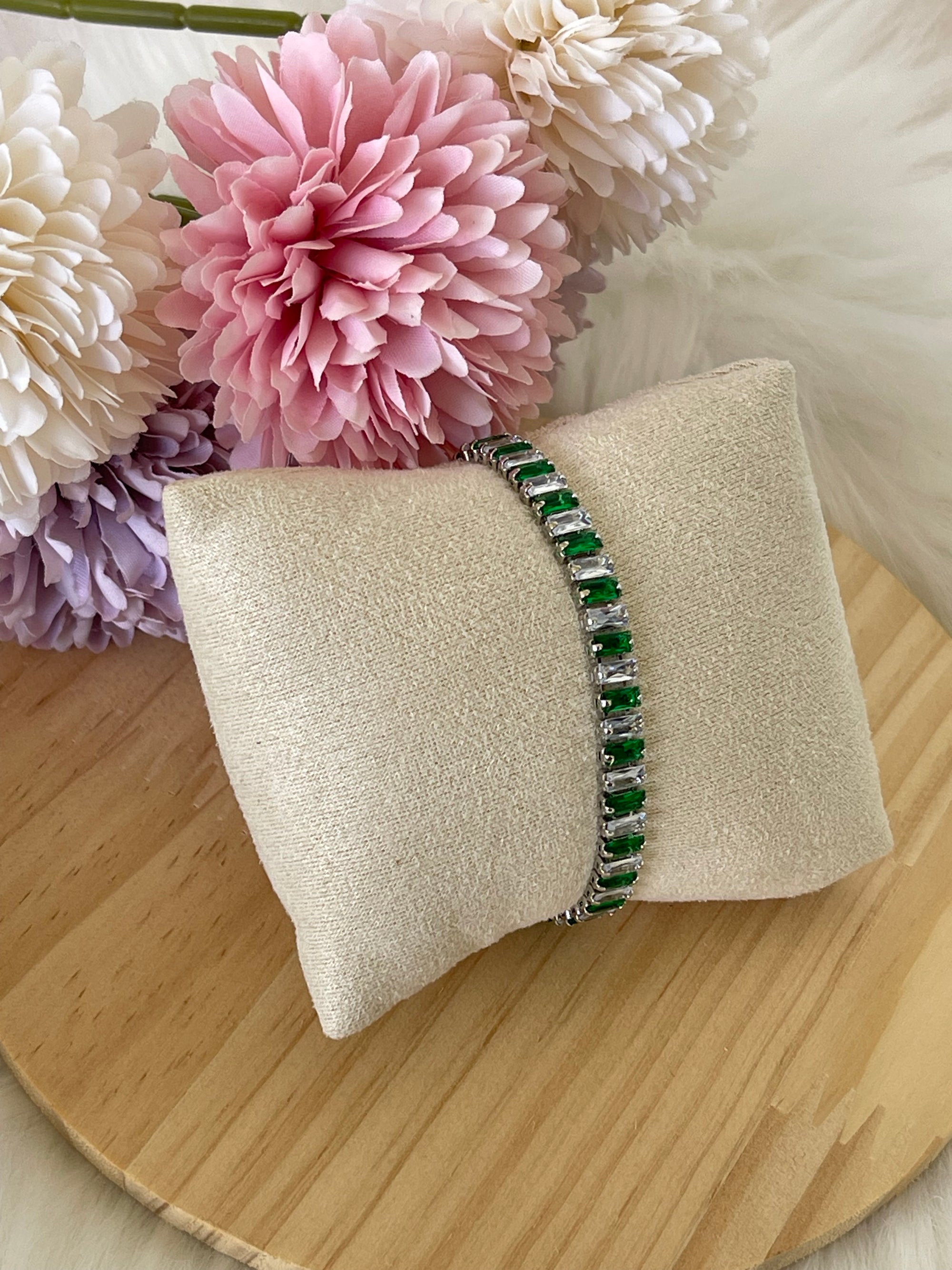 Bracciale Tennis Zafira in Acciaio con Zirconi Cubici – Brilla Ogni Giorno