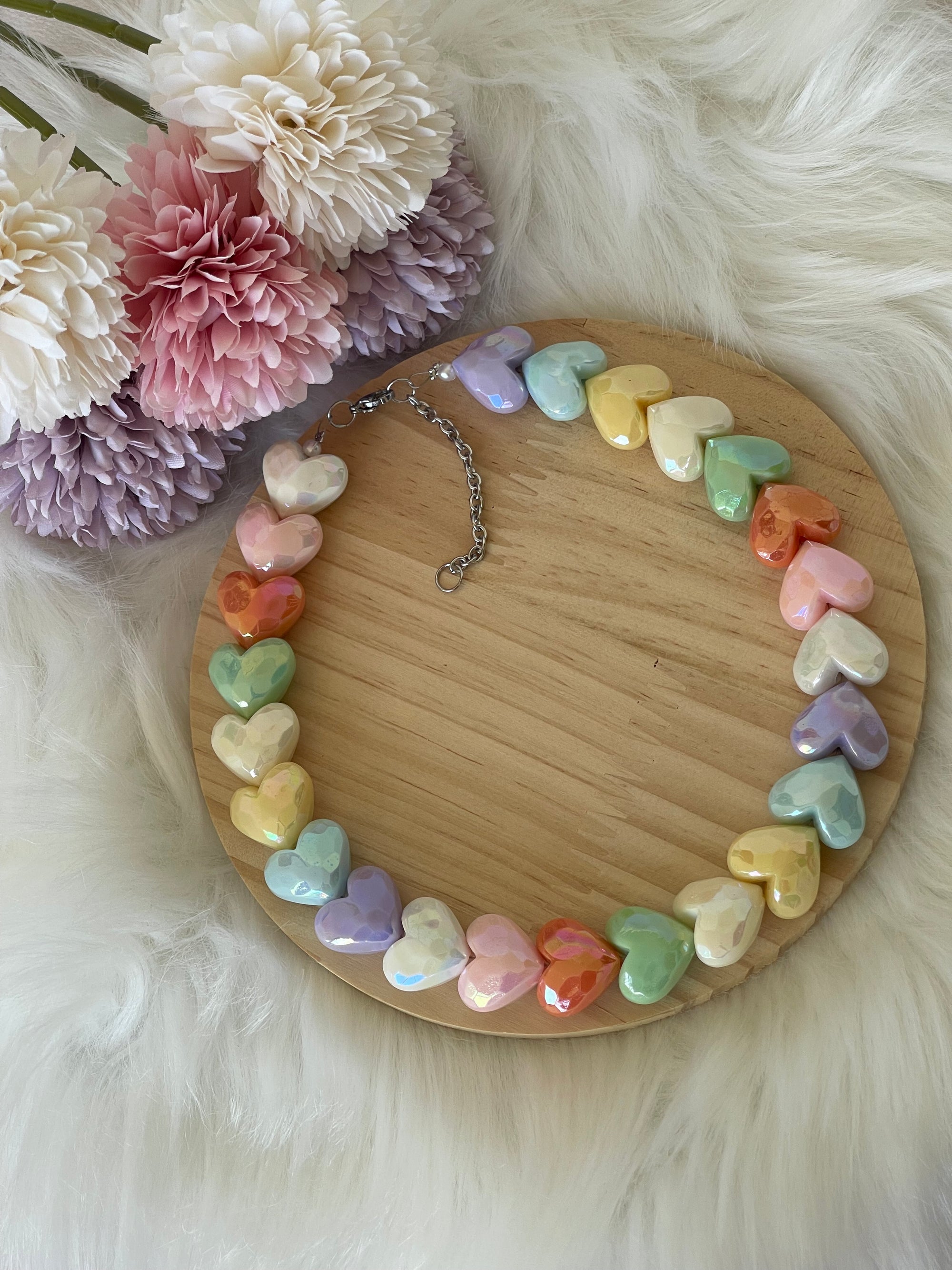 Collana Noa Cuori Pastello in Resina con Finitura in Acciaio - “Armonia di Colori”