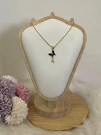 Collana Metamorfosi in Acciaio Dorato con Farfalla e Punto Luce