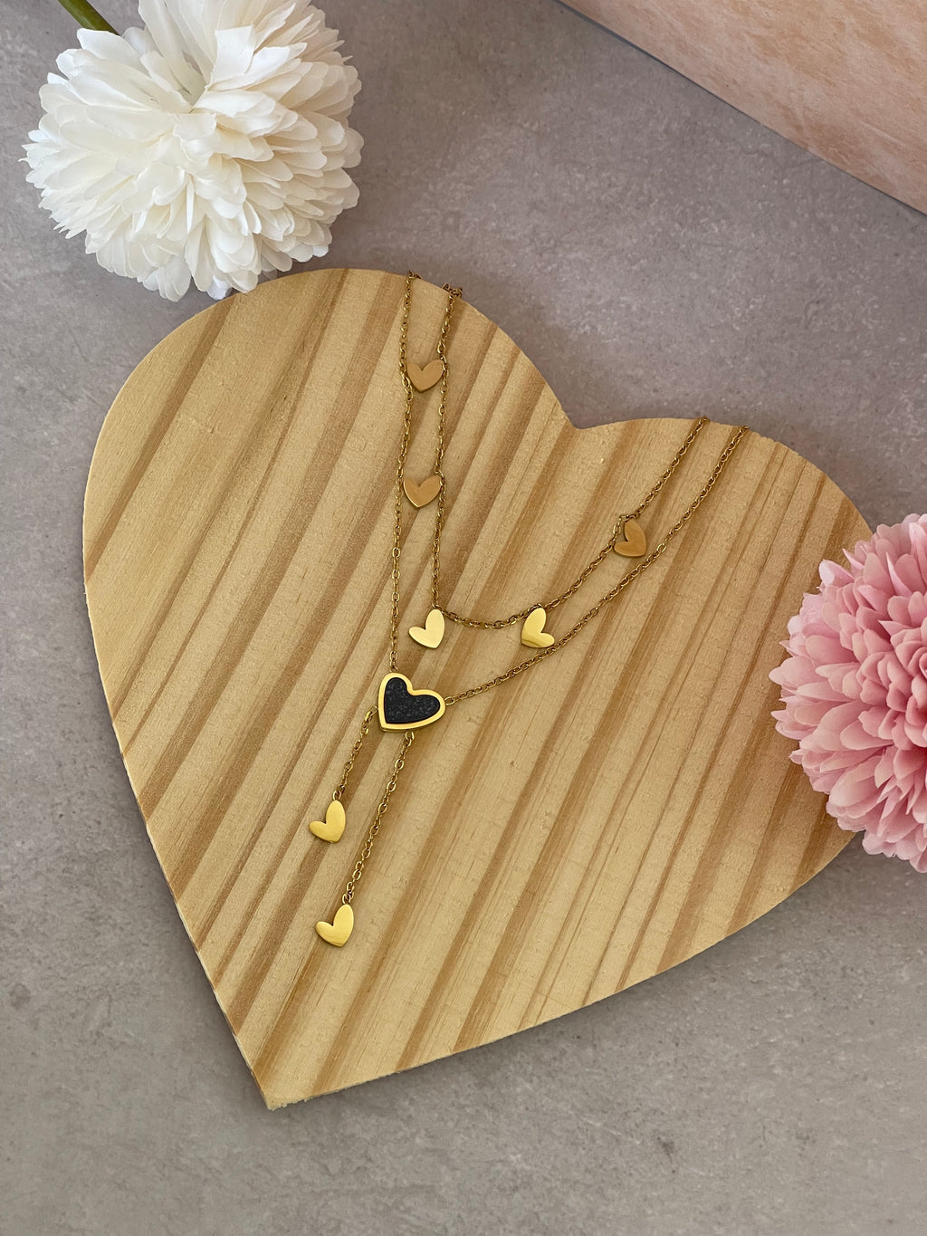 Collana Noire con pendenti a cuore in acciaio inossidabile