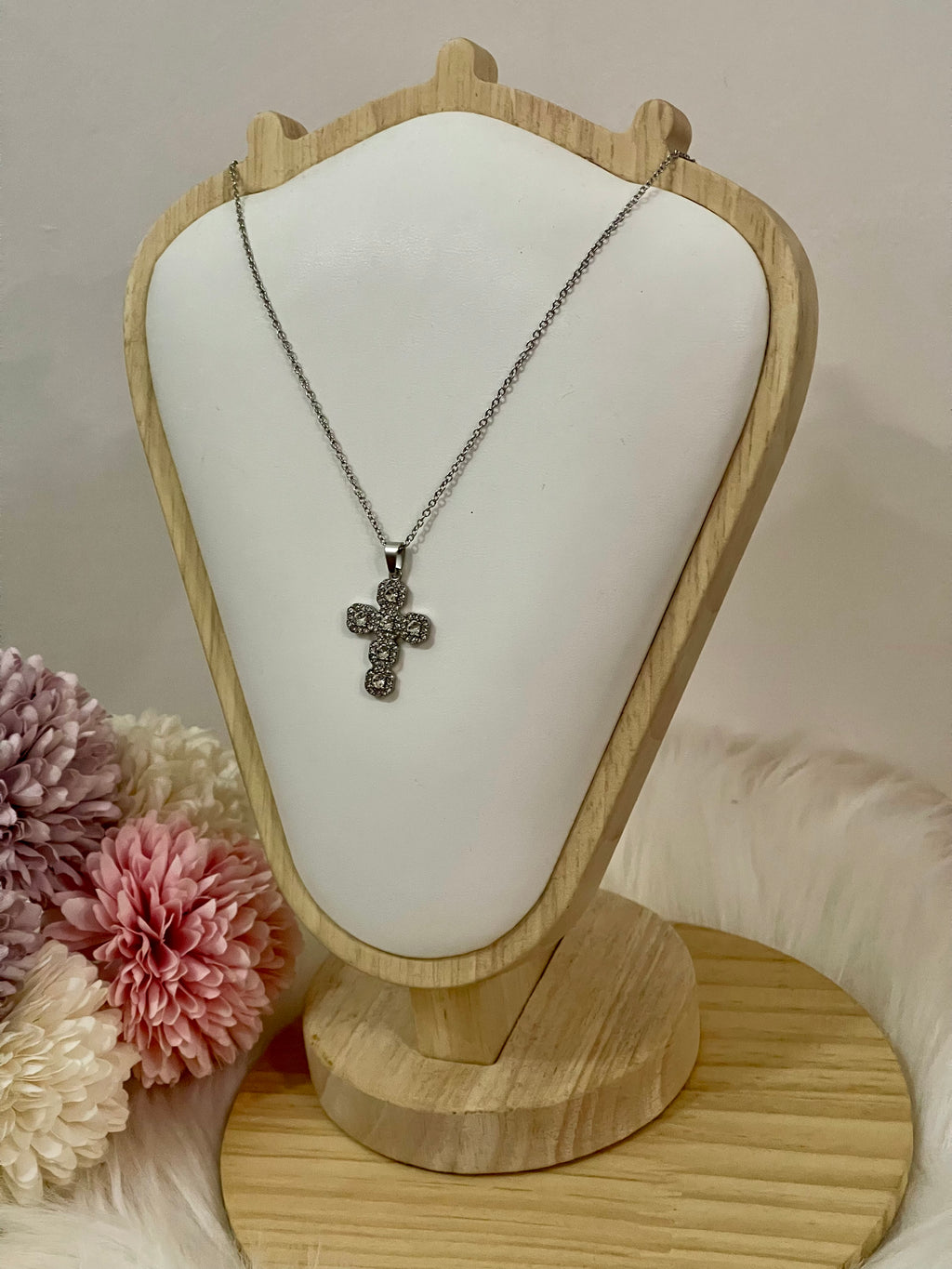 Collana Nitens con Pendente Croce Brillante in Acciaio Inossidabile – Disponibile in Oro e Argento