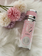 Acqua Corpo Profumata Araba “Sara” – Equivalente Yara Lattafa, Fragranza Floreale e Avvolgente 250 ml