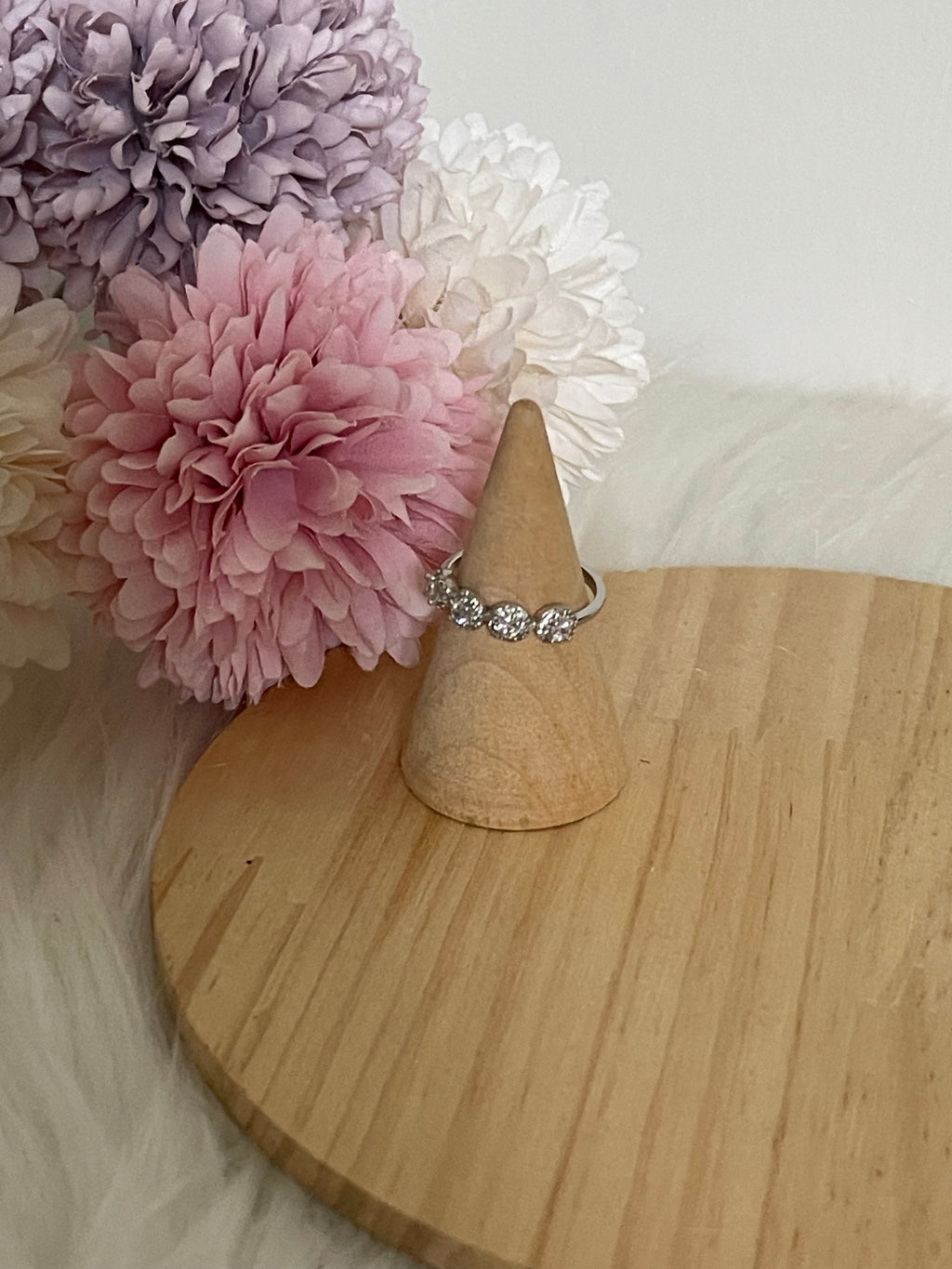 Anello Luce Veretta in Acciaio Inossidabile Regolabile con 4 Punti Luce – Design Elegante e Anallergico