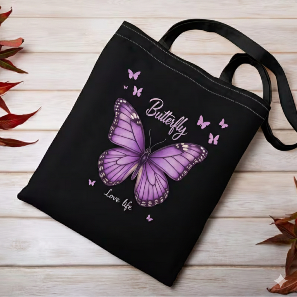 Tote Bag Estetica "Butterfly Love Life" – Borsa in Tela Nera con Farfalla Viola
