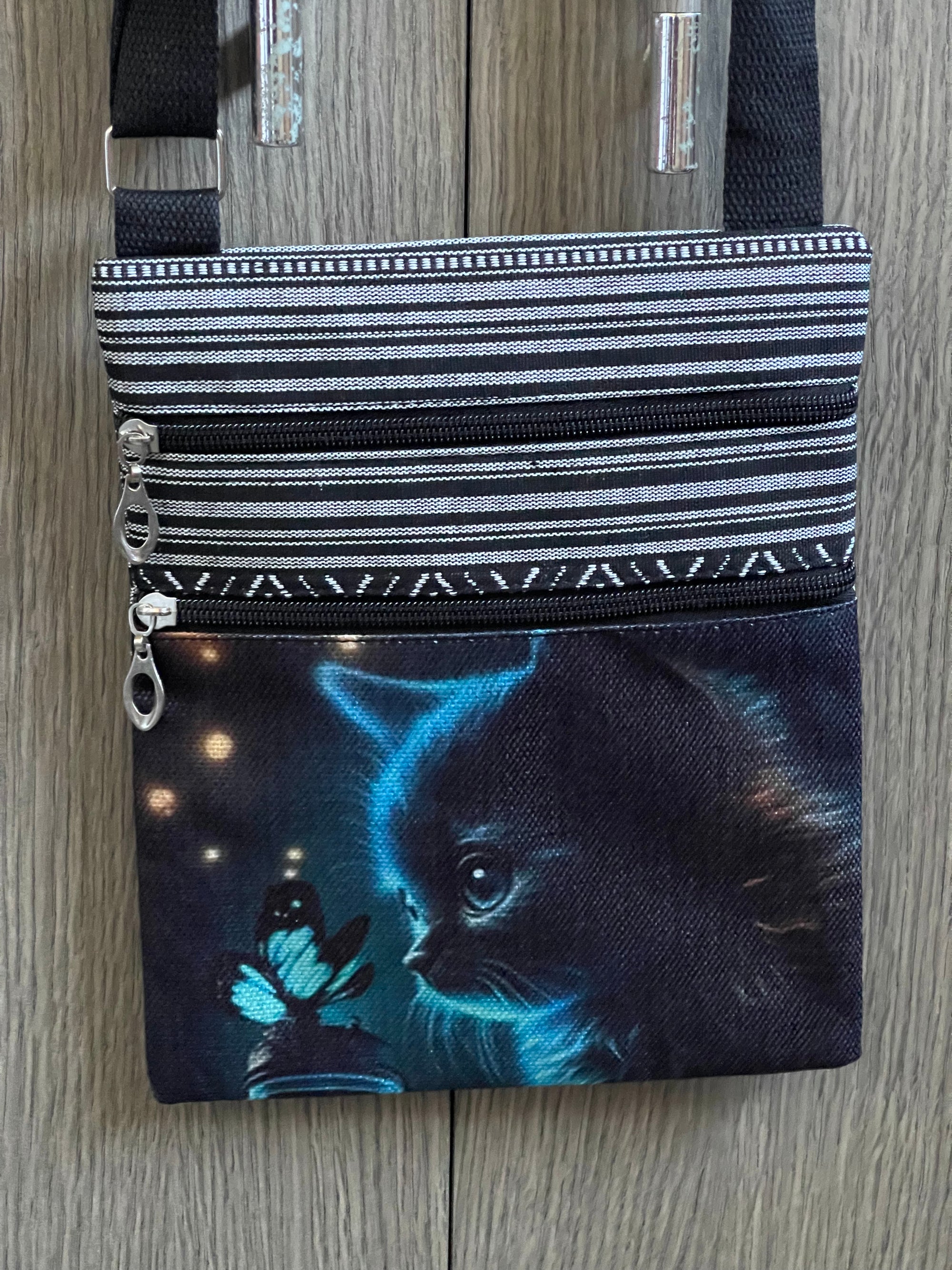 Borsa a Tracolla in Tela - Design Gatto e Farfalla - Borsello Etnico con Multi-Tasche