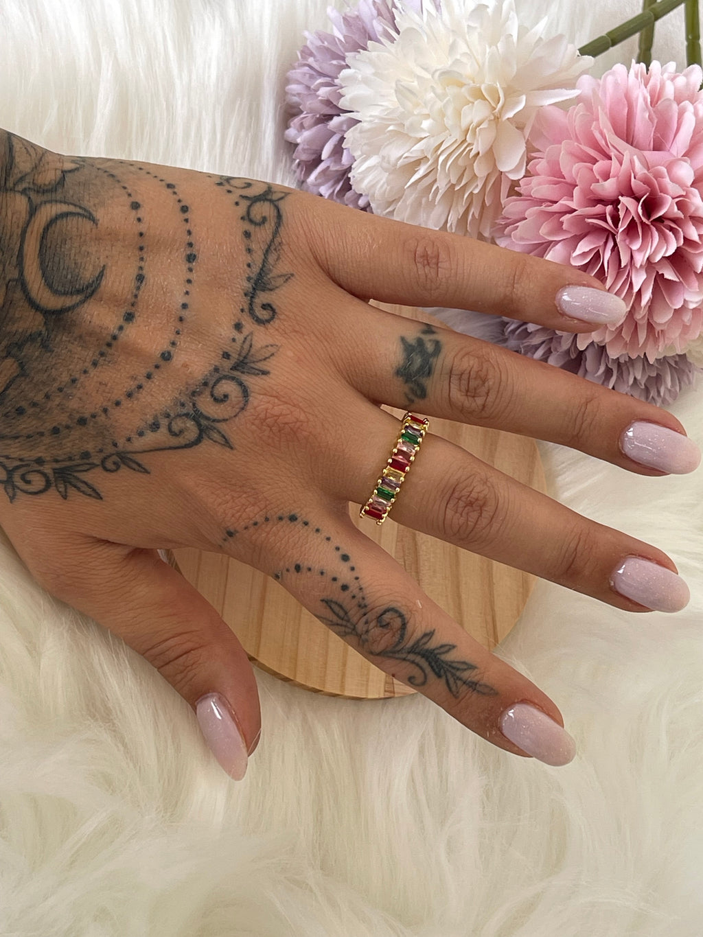 Anello Belle Époque Regolabie in Acciaio con Zirconi Colorati – Eleganza per Ogni Occasione