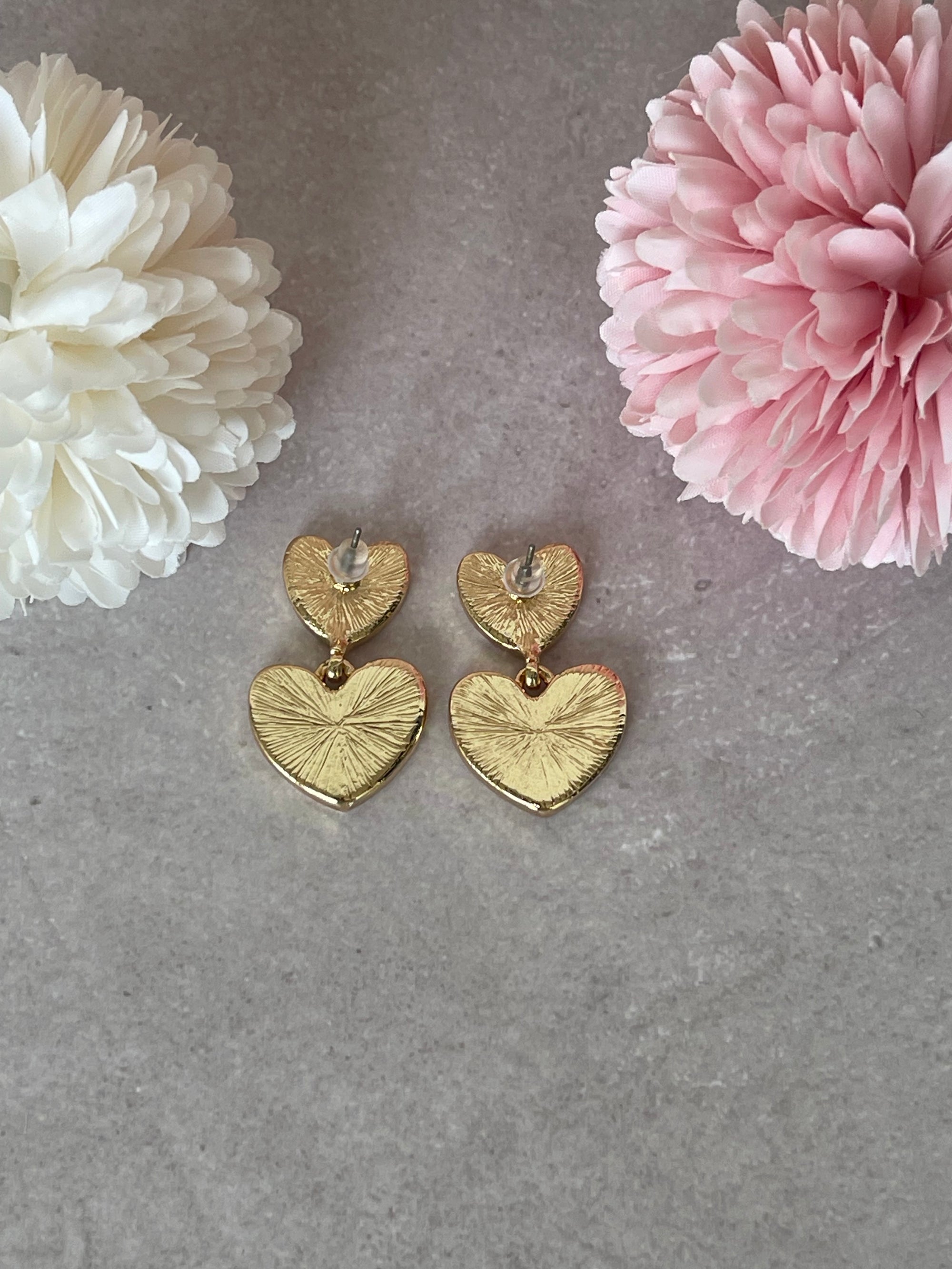 Orecchini Cordelia Cuore in Acciaio – Eleganza e Romanticismo Senza Tempo