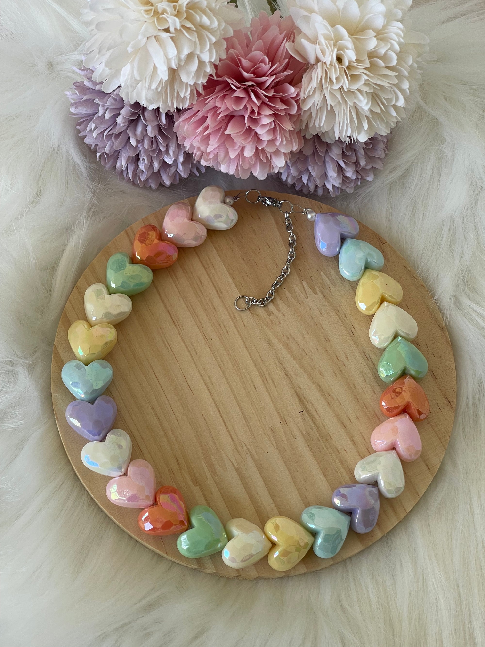 Collana Noa Cuori Pastello in Resina con Finitura in Acciaio - “Armonia di Colori”