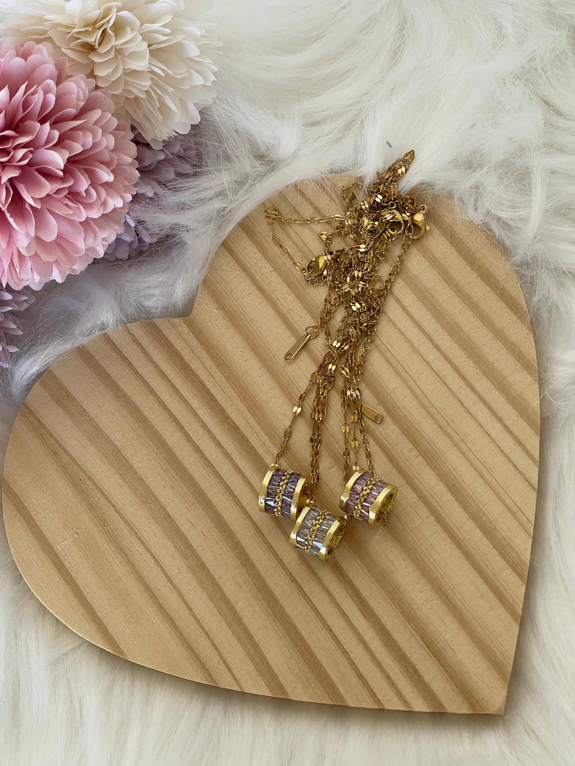 Collana Grace in Acciaio Regolabile con Ciondolo Rotondo – Eleganza Senza Tempo