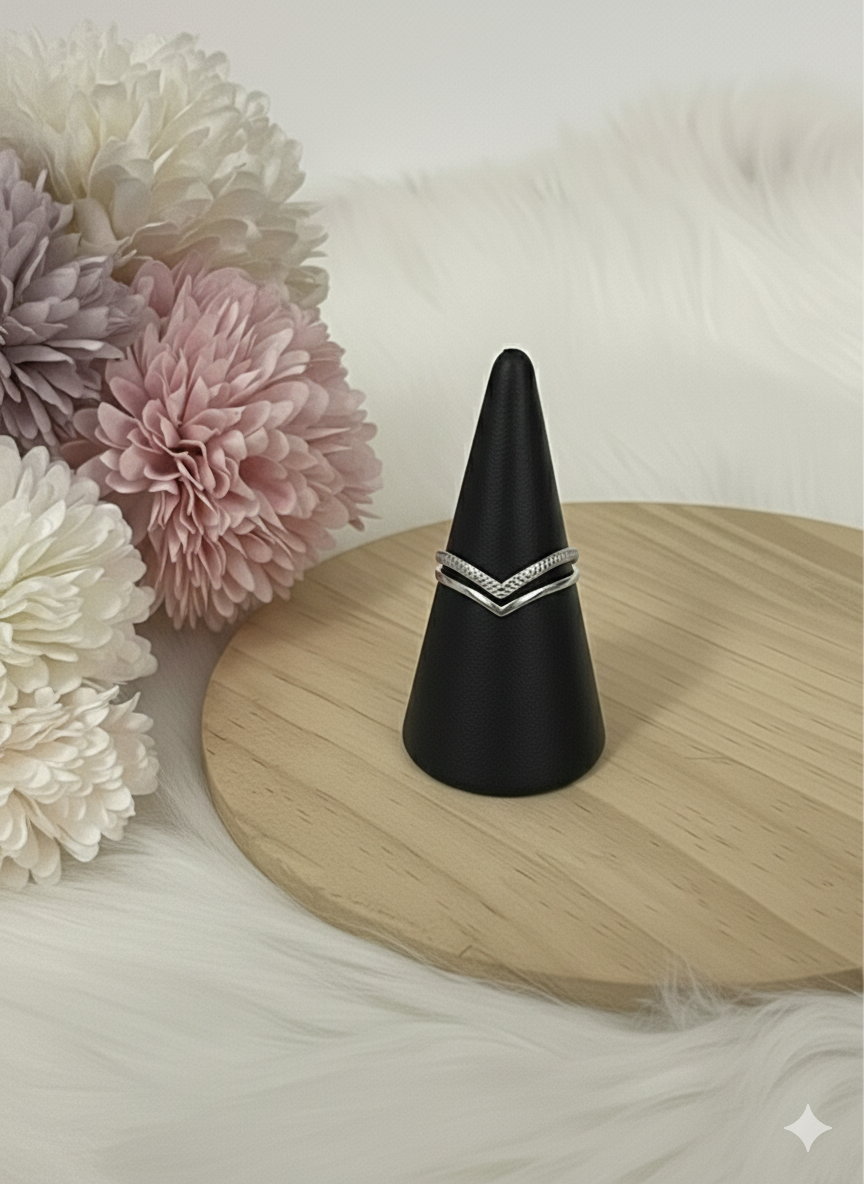 Anello Chevron Doppio in Acciaio Inossidabile Argento – Anello a V Regolabile Minimalista