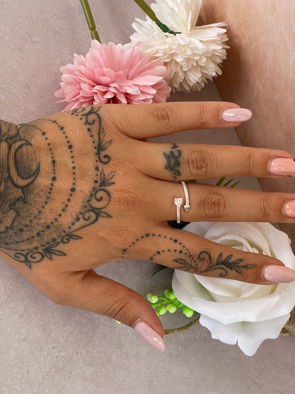 Anello Cupido con cuore in argento 925 con zirconi – Gioiello romantico donna