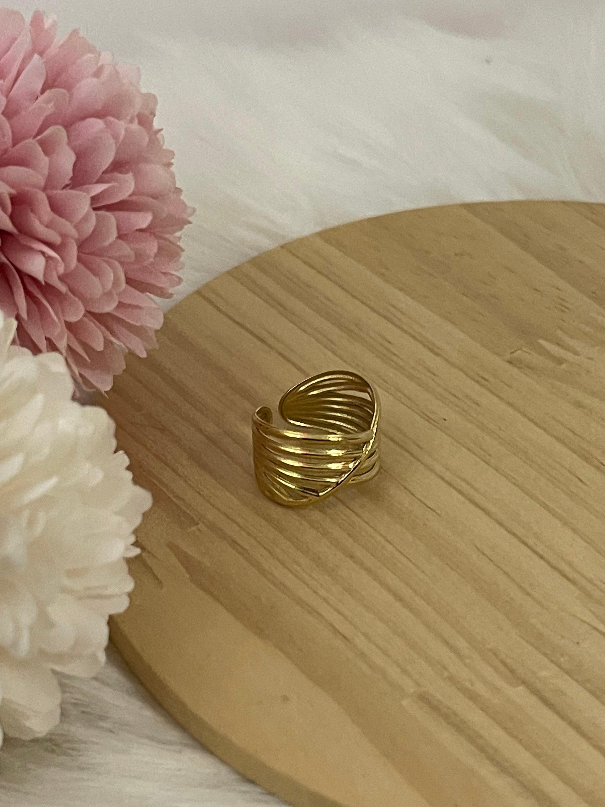 Anello Nexus a Fascia Larga in Acciaio Oro – Design Multi-filo Intrecciato Regolabile Gold